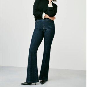 NWT Spanx SPANXshape EveryWear Flare Jeans in Raw Indigo Wash Denim  Size XS